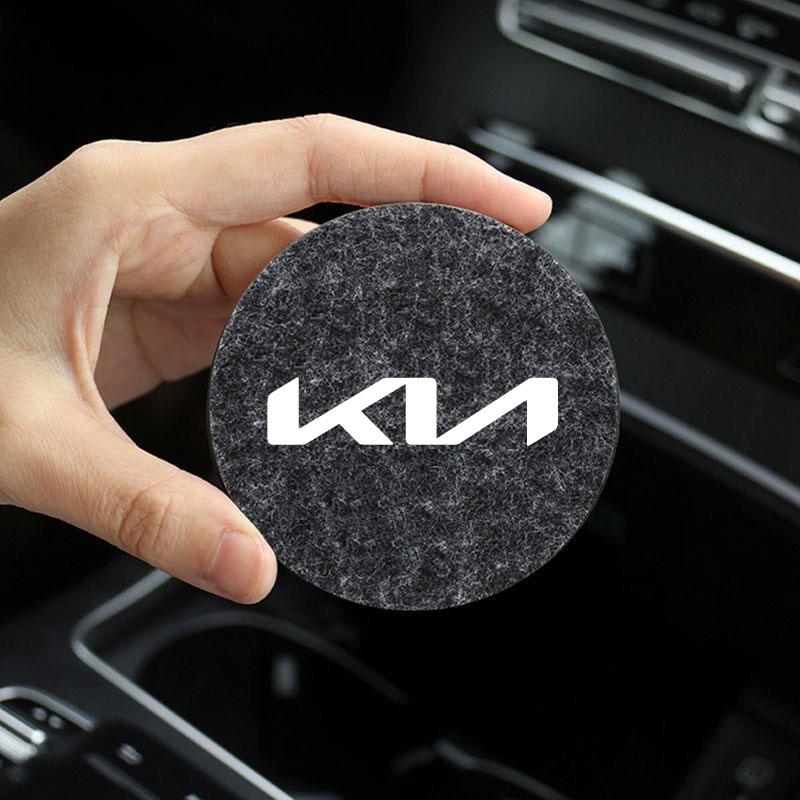 2026 Heißer Autoaufkleber Auto-Getränkeuntersetzer Rundes Filz-Untersetzer-Matte Anti-Rutsch Auto-Getränkeuntersetzer Tassenunterlage Für Kia Rio 3 4 K2 K3 X-Line C