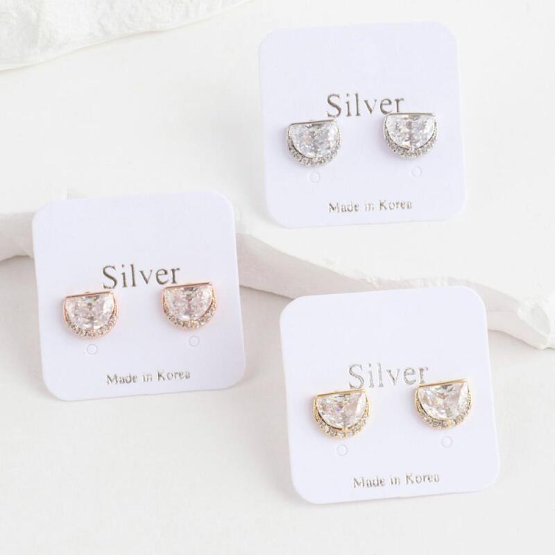 

Women s Luxury Simple Semicircle Cubic Mini Earrings A30656_Silver