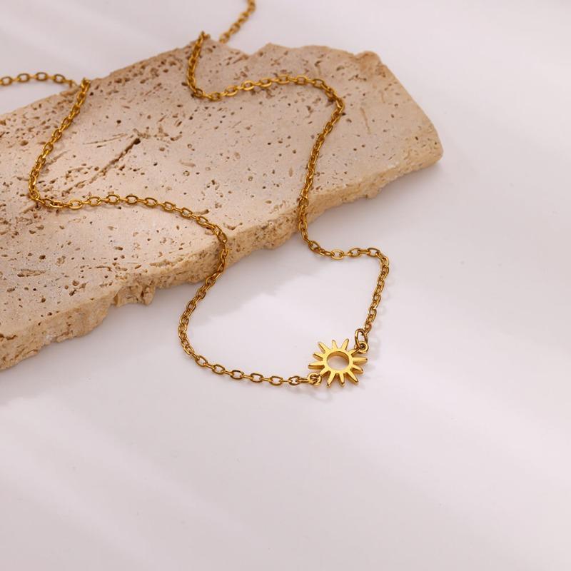 Simple and versatile sunflower collarbone chain titanium steel k gold non-fading necklace jewelry