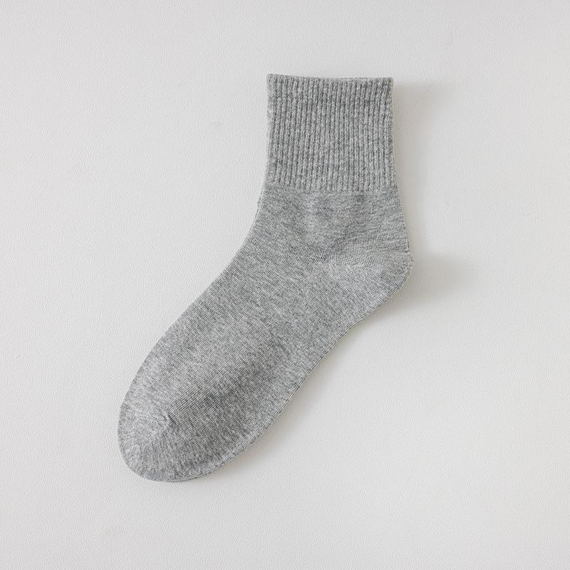 Unisex Mid-Tube Sports Socks - Black, White, Gray, Soft Cotton, Simple Design