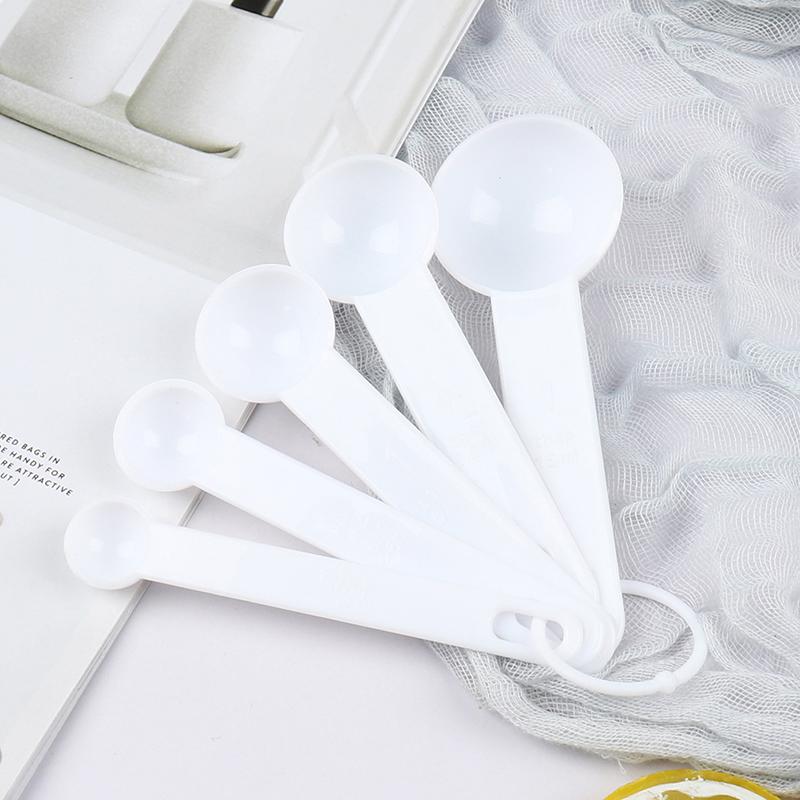 5Pcs Great Helper Baking Cooking Tools Plastic Measuring Spoon Measuring Ladle With Scale