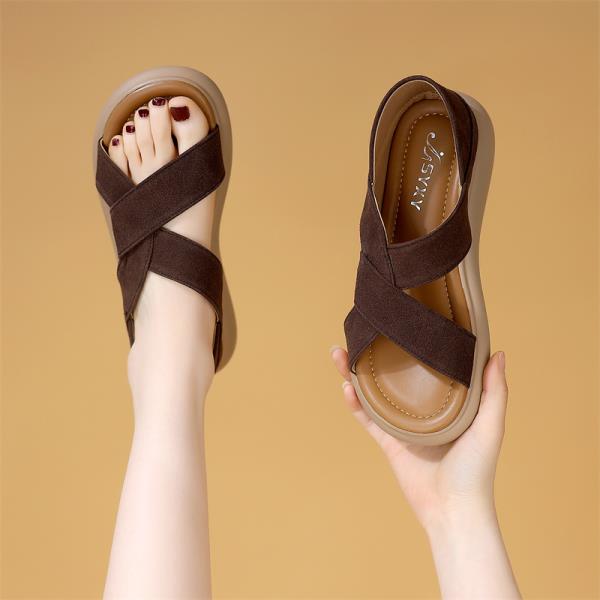 Fashion Real Leather Shoes Woman Outside Sandals 2025 Summer Large Size Soft Genuine Closed Flat Elastic Band Big Girls Beach Cover Heel