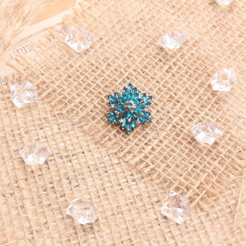 Vintage Silver-Toned Starburst Brooch, Blue Crystal Turquoise Rhinestone Statement Pin baby голубой