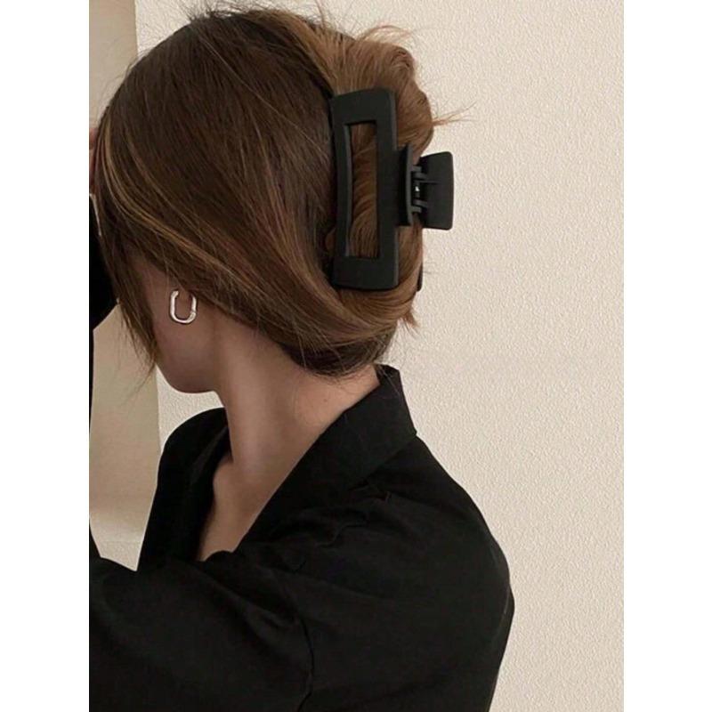 1pc Women Rectangle Hair Clips, Solid Black Hollow Matte Hair Claws, Fashion Elegant Casual Hair Accessories