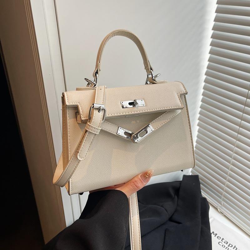 Textured Lock Portable Small Square Bag Women's 2025 Spring and Summer New Classic Shoulder Messenger Bag Fashion Kelly Bag