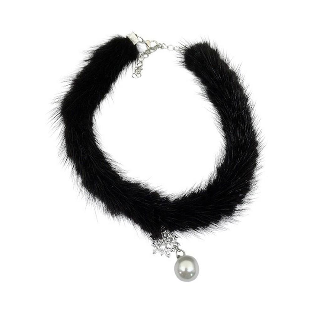 Soft Plush Necklace Warm Fashion Accessory Suitable for Youthful Women Seeking Comfort and Style in Cold Weather