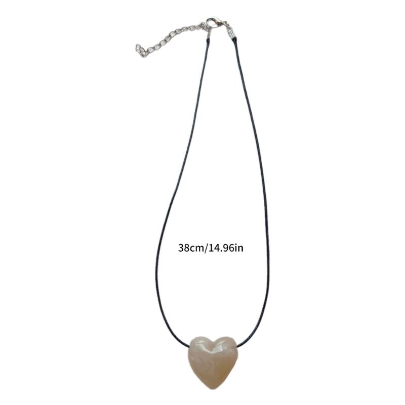 Colorful Resin Love Heart Necklace Stylish Love Heart Necklace Adornment Personalized Heart Pendant Neckchain Charm