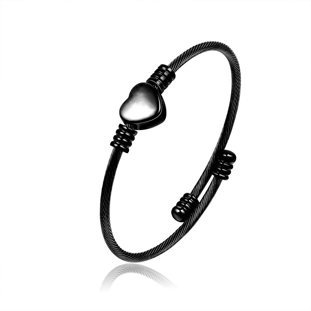 Vergoldetes einfaches Herzarmband - Europäischer & Amerikanischer Stil, Geflochtenes Titanstahl-Design