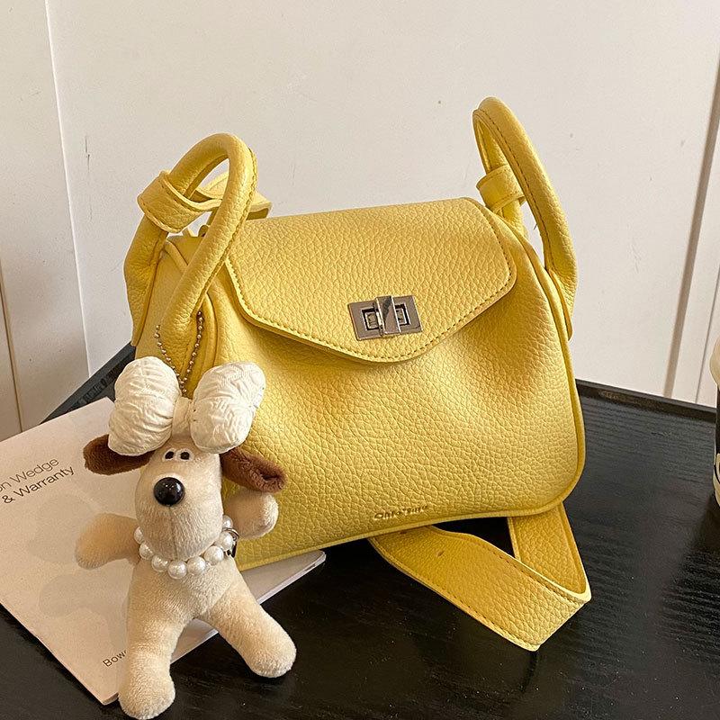 Spring Niche High-end Underarm Bag Women's 2025 New Fashion Lychee Pattern Versatile Commuter Messenger Pillow Bag