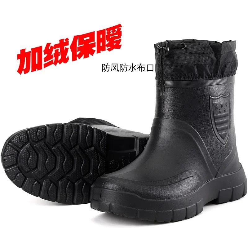 Winter Winddichte Baumwoll-Regenstiefel Herren Warme Leichte Knöchel-Regenstiefel Mode Schwarze Slip-On-Regenschuhe Herren Wasserdichte Arbeitsstiefel
