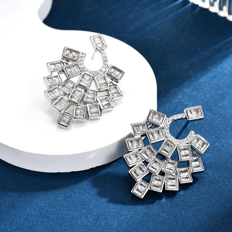 Ladies' Light Luxury Design Elegant Geometric Block Earrings Fashionable and Versatile Niche Design Sense Inlaid Zircon Earrings