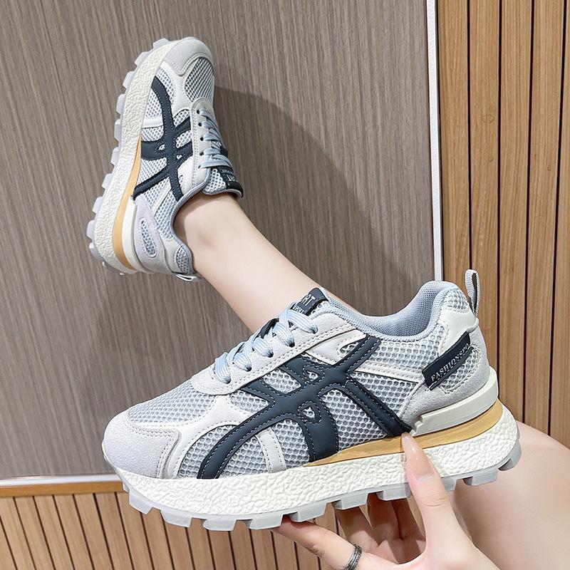 2025 new autumn breathable Forrest Gump shoes women's thick-soled versatile retro student casual versatile explosion soft sole non-slip