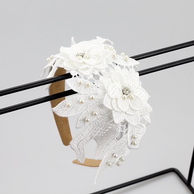 

Exquisite Handmade Hair Accessories, Flower Crystal Pearl Headband, Women s European and American Fabric Headband, Wide Edge Pressure Hairpin 2026 білий