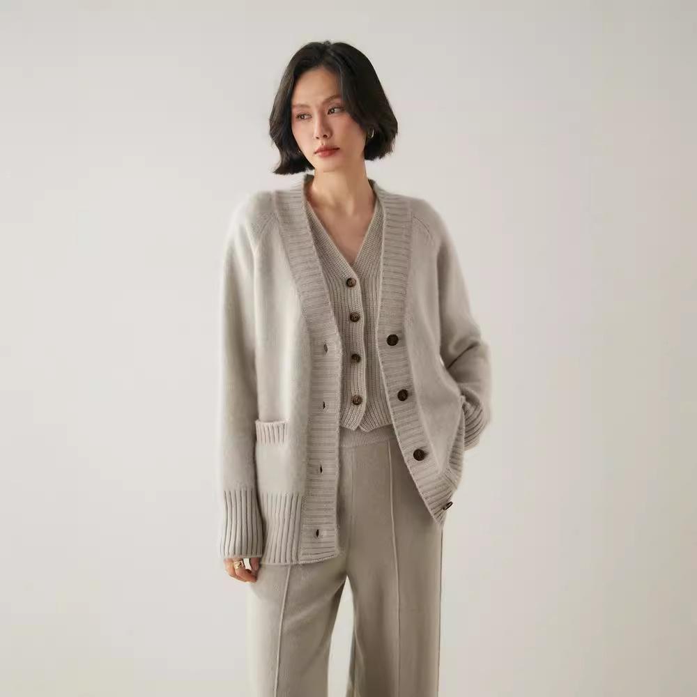 New 2024 Autumn/Winter Women's Cashmere Knitted Vest – Short, Sleeveless Sweater Cardigan