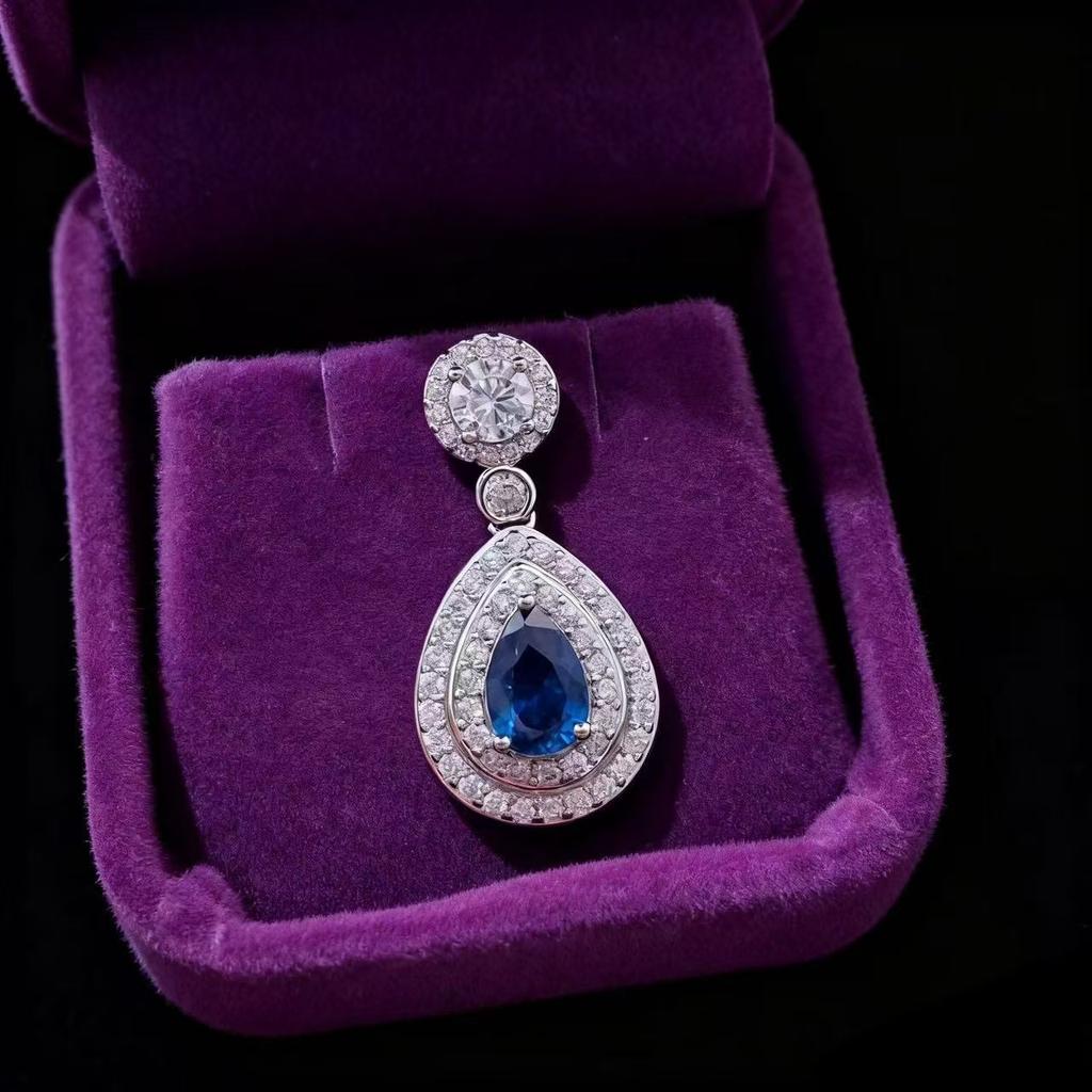 Rose Gold Plated Cultivated Ruby Emerald Colored Treasure Droplet Pendant Necklace Women'S Fashion Emerald Clavicle Chain