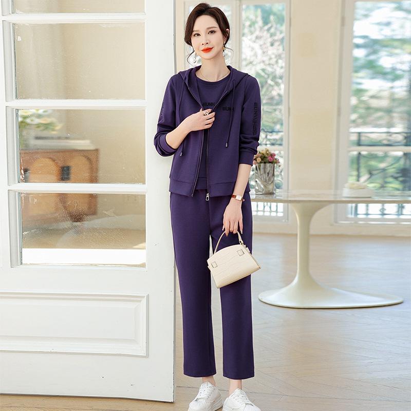 Mom's Stylish Slim-Fit Autumn Cardigan Set for Middle-Aged and Elderly