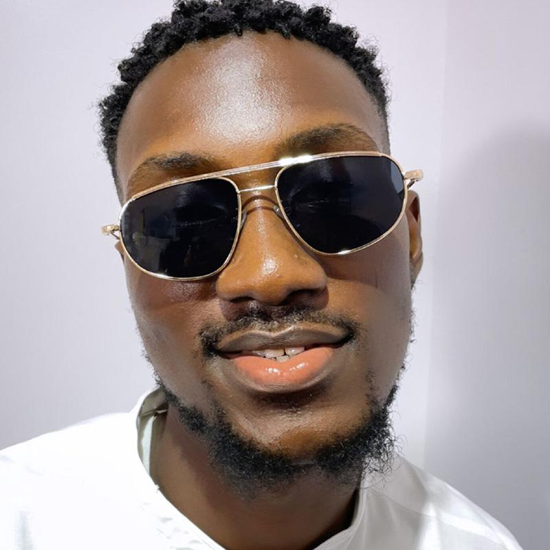 Sunglasses Advanced Metal Sunglasses Fashion Oval Spectacles Luxury Designer Vintage Sun Spectacles UV 400 Protection Oculos De Sol