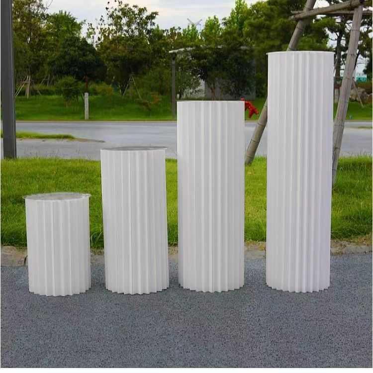 

Складний циліндричний десертний стіл Римські колони для весільного та святкового декору