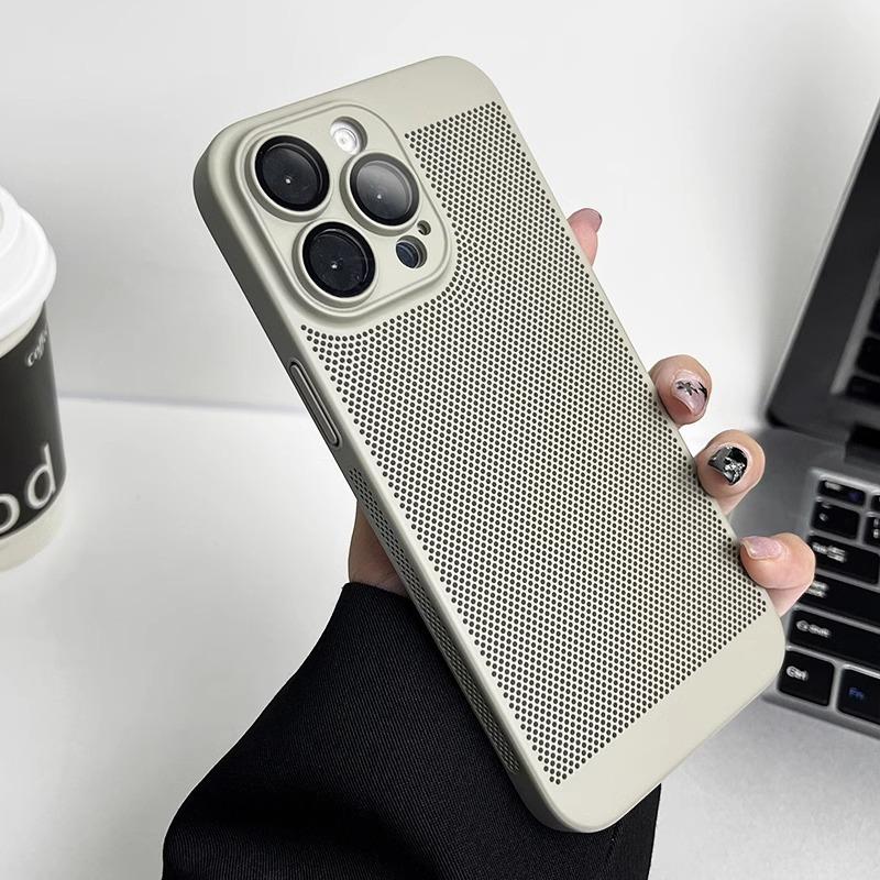 The Hot Black Technology Is Suitable for The IPhone 17promax Phone Case. The New IPhone 15 Protective Case 14 Is Ultra Thin and Breathable