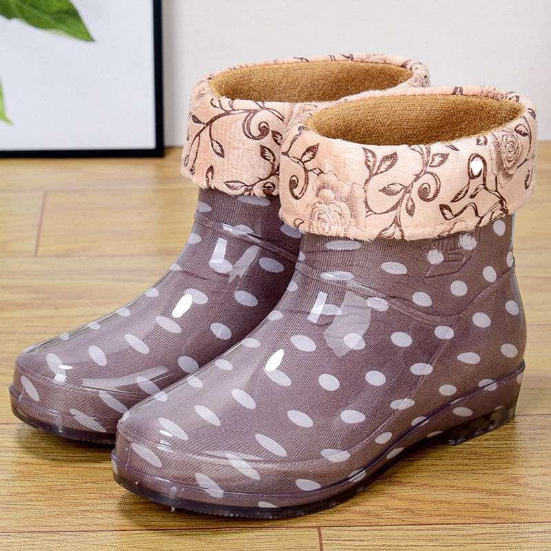 Fashion kitchen work waterproof shoes rain shoes rain boots women's summer adult treading rubber shoes short tube non-slip cover shoes water boots