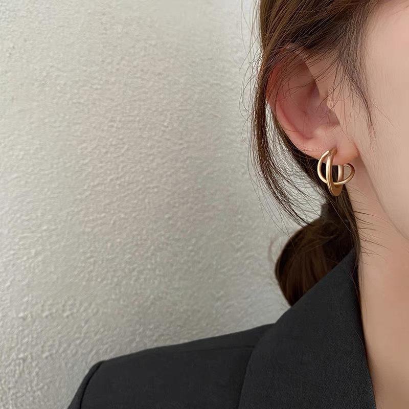 Female Coldness Style Retro Simple Overlapping Circular Earrings