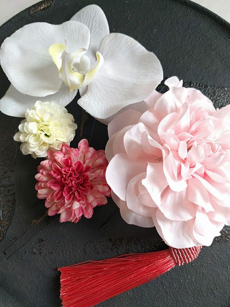 Flower Hair Accessory Set (5 pieces) - Perfect for Traditional Japanese Attire, Weddings, Coming-of-Age Ceremonies, Graduations, and Other Occasions