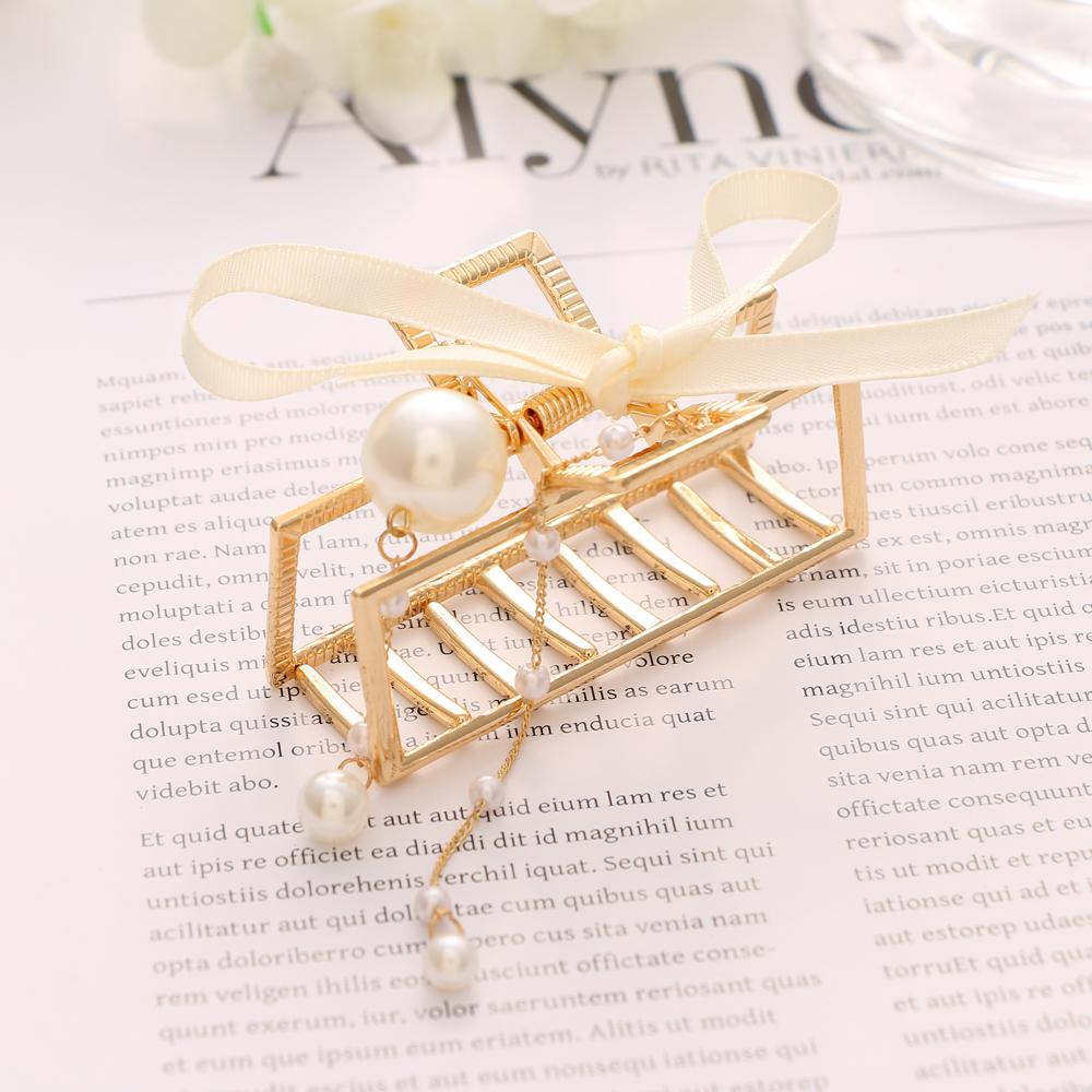 Metal Butterfly Pearl Butterfly Pendant Hairpin Pure Color Sweet and Lovely Gentle Girl Simple Hairpin