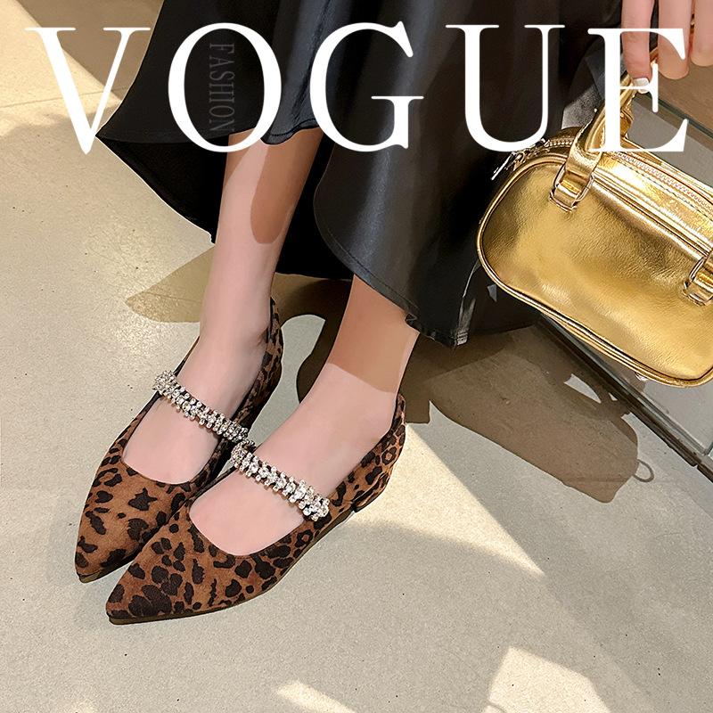 Grape Mother New Elegant Small Pointed Sparkling Diamond with Versatile Leopard Print Light Mouth Small Thick Heel Single Shoes Women's Spring