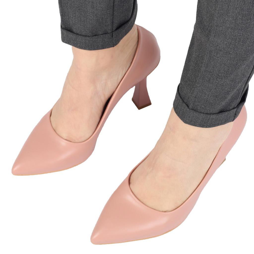 Decollete' donna a punta con catena alla caviglia mary jane tacco spillo 12  camoscio nude cipria scarpe cerimonie eventi. donna malu shoes - Stileo.it