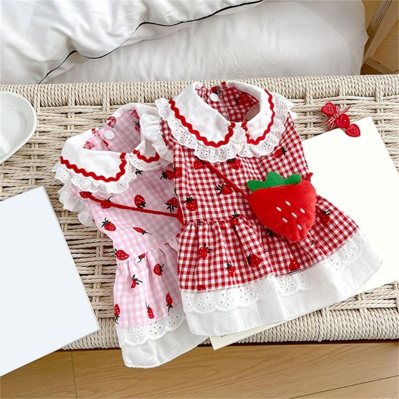 Lovely Strawberry Pet Outfit Fashion Small Pet Dress Eye Catching Pet Dress for Fashion Small Dogs and Cats