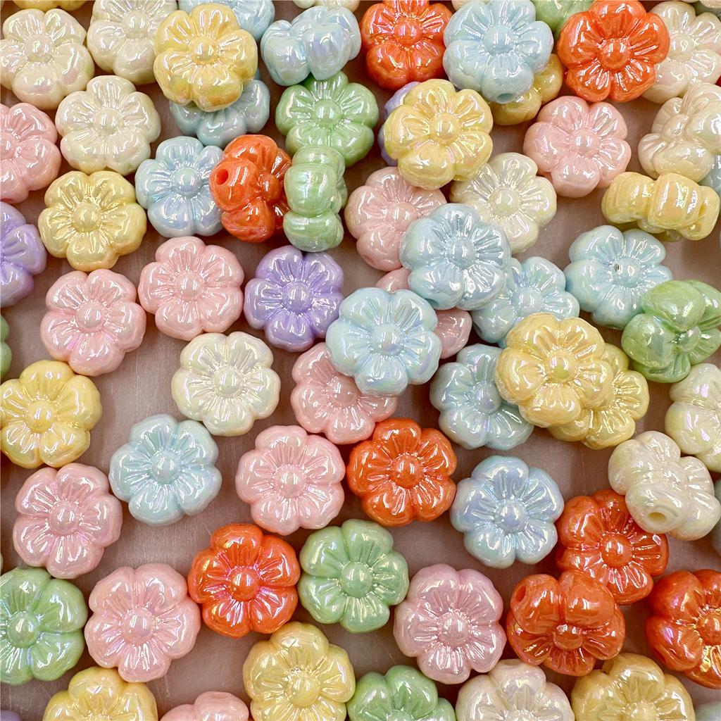 Ručně vyrobené 19,5 mm akrylové korálkové materiály s květy švestky pro výrobu náramků a náušnic, volné korálky, DIY šperkové doplňky, UV barevné pokovování 5 ks