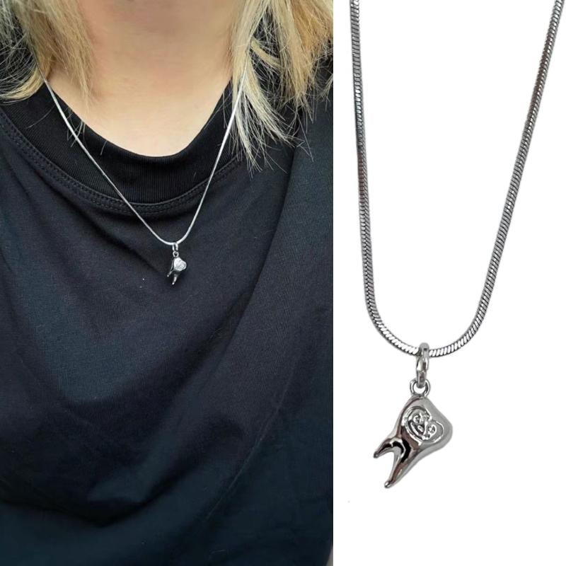 Adjustable Length Clavicle Chain Trendy Vintage Teeth Pendant Necklace Decor