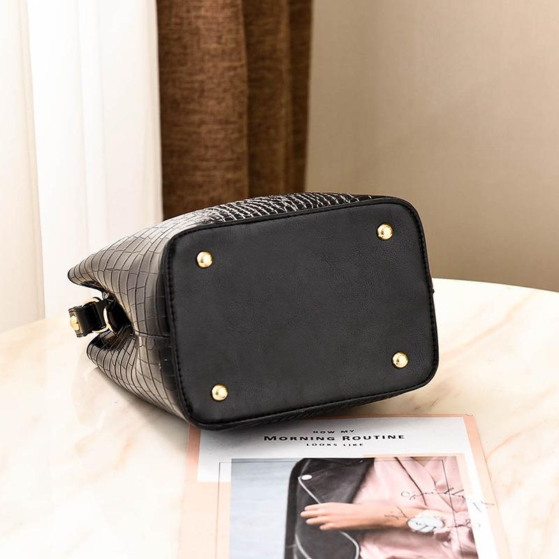 Hot-selling bags women's bags new versatile bucket bags crocodile pattern shoulder messenger bags