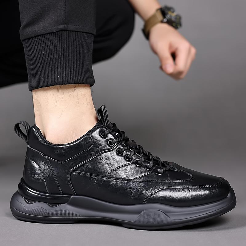 FashionMen Shoes slip on fashion Non-slip Leather Sneakers Lightweight Tennis Shoes Man outdoor Breathable Casual Shoes men flats