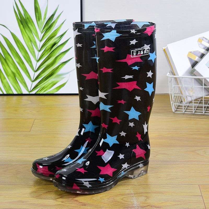 Kuchyňské vodní boty vysoké holínky protiskluzové a odolné proti opotřebení plastové gumové boty návleky vodní boty módní gumové boty boty do deště dámské sum