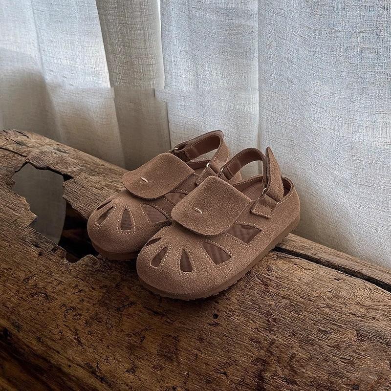 Youth style shoes Kids Retro Closed-Toe Slip-On Sandals Boys Girls Soft Rubber Sole Casual Shoes