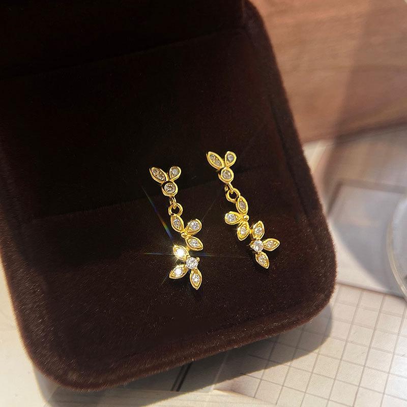 

Легкие роскошные серьги в виде листьев в лесном стиле с бриллиантами, серьги-ветки для женщин, новый стиль