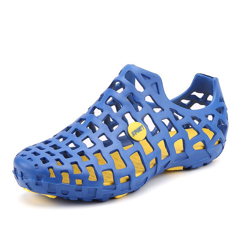 Sommer atmungsaktive Hohl-Wasserrutschen-Sandalen für Paare