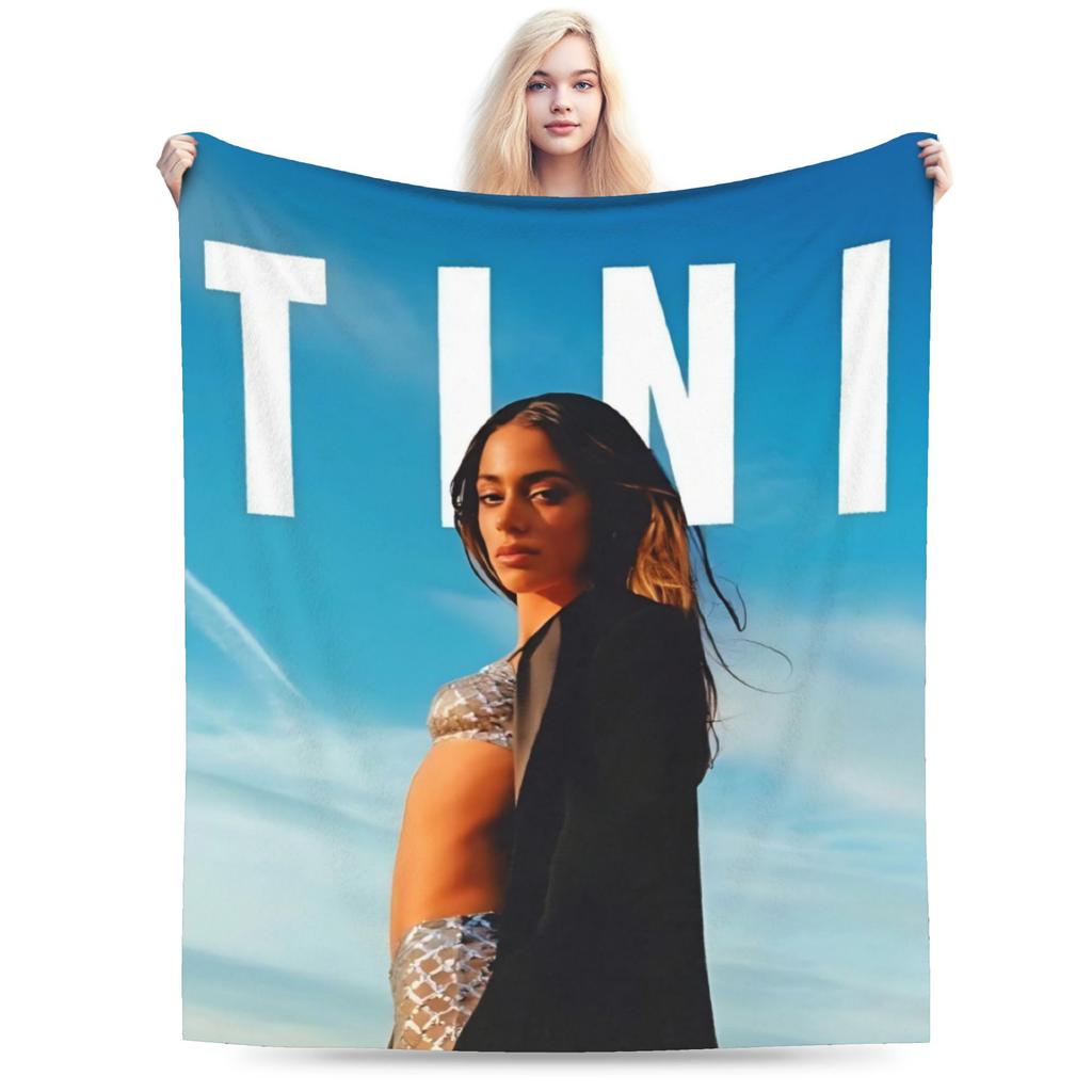 TINI STOESSEL Futttura Tour Fleece Blankets Singer Awesome Throw Blankets for Bed Sofa Couch 200x150cm Bedspreads