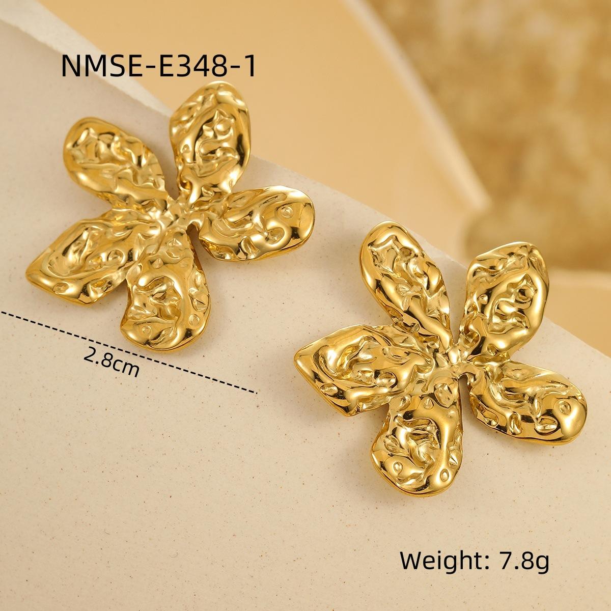 GEMCHIC Women s Vintage 18K Gold Plated Stainless Steel Five-Petal Flower Earrings Luxury Textured Floral Studs Fashion Jewelry 18K