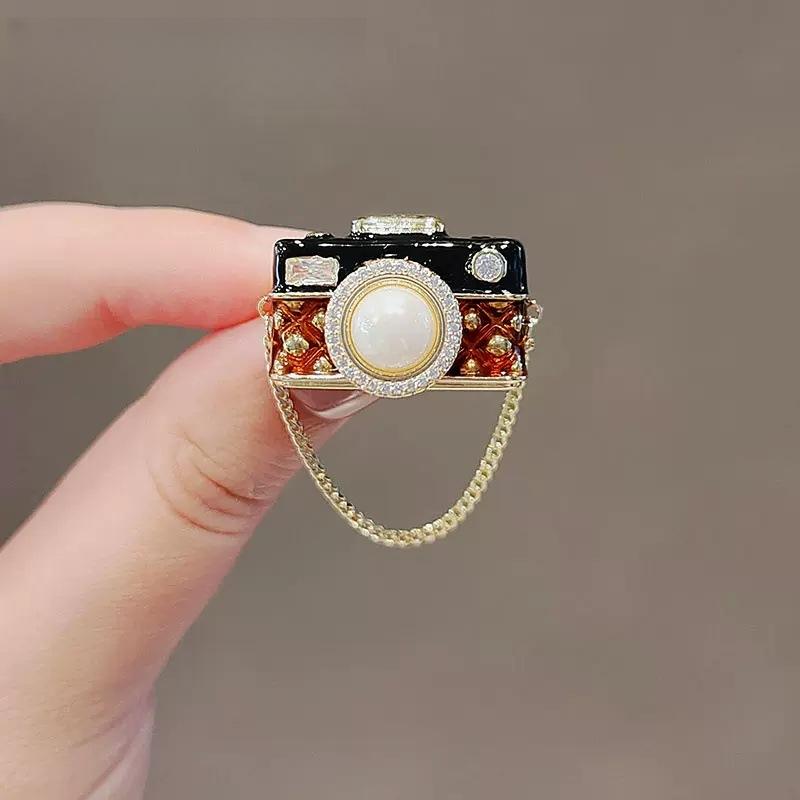 Cute Camera Brooch, Suit with Accessories, Summer Shirt Collar Pin, Small Pin for Fixing Clothes