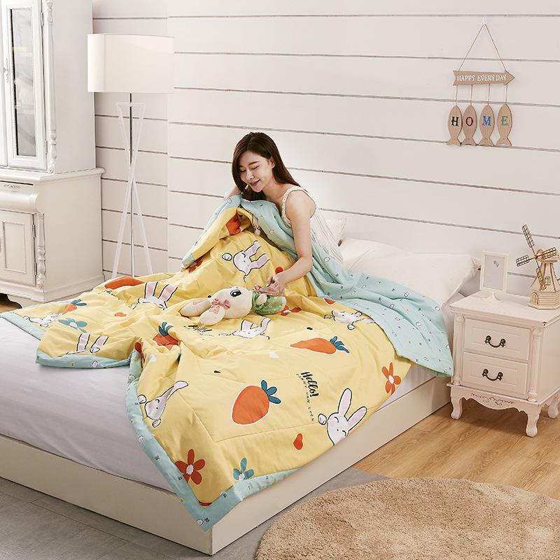 Summer & Autumn Lightweight Quilt: Double and Single Air Conditioning Blanket for Kids, Thin, Machine Washable