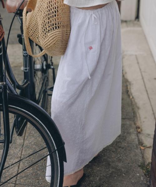 Depound Flower Lace Shirred Long Skirt [White]