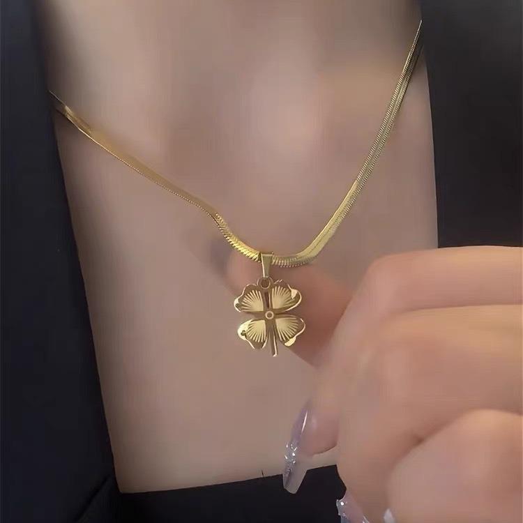 Double-Sided Four-Leaf Clover Titanium Steel Necklace - Stylish, Durable, Light Luxury