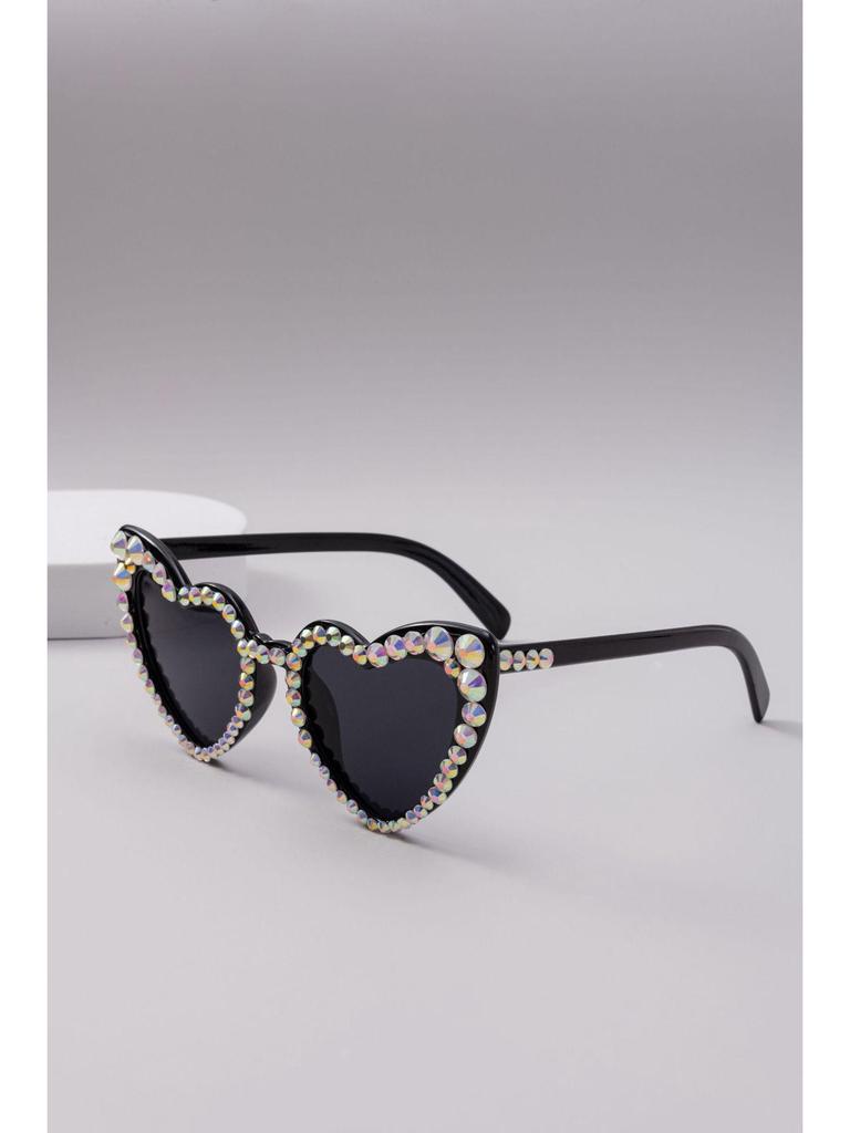 Heart-Shaped Rhinestone Sunglasses: Cute Pointed Diamond Handmade Design for Women
