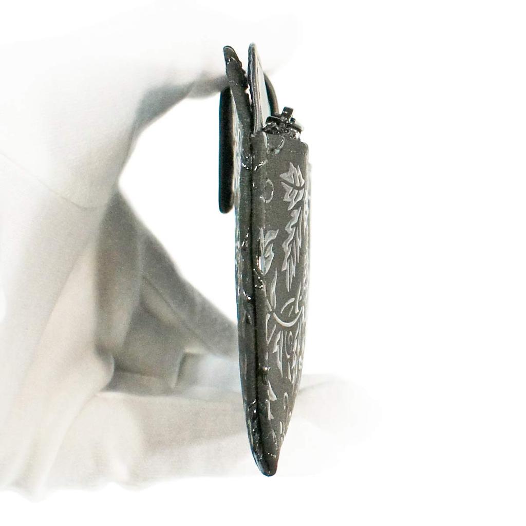 [Inden-ya] Inden Long Wallet, Large, Thin, Deerskin, Black with Black Lacquer, Floral Arabesque Pattern, 2107-01-041