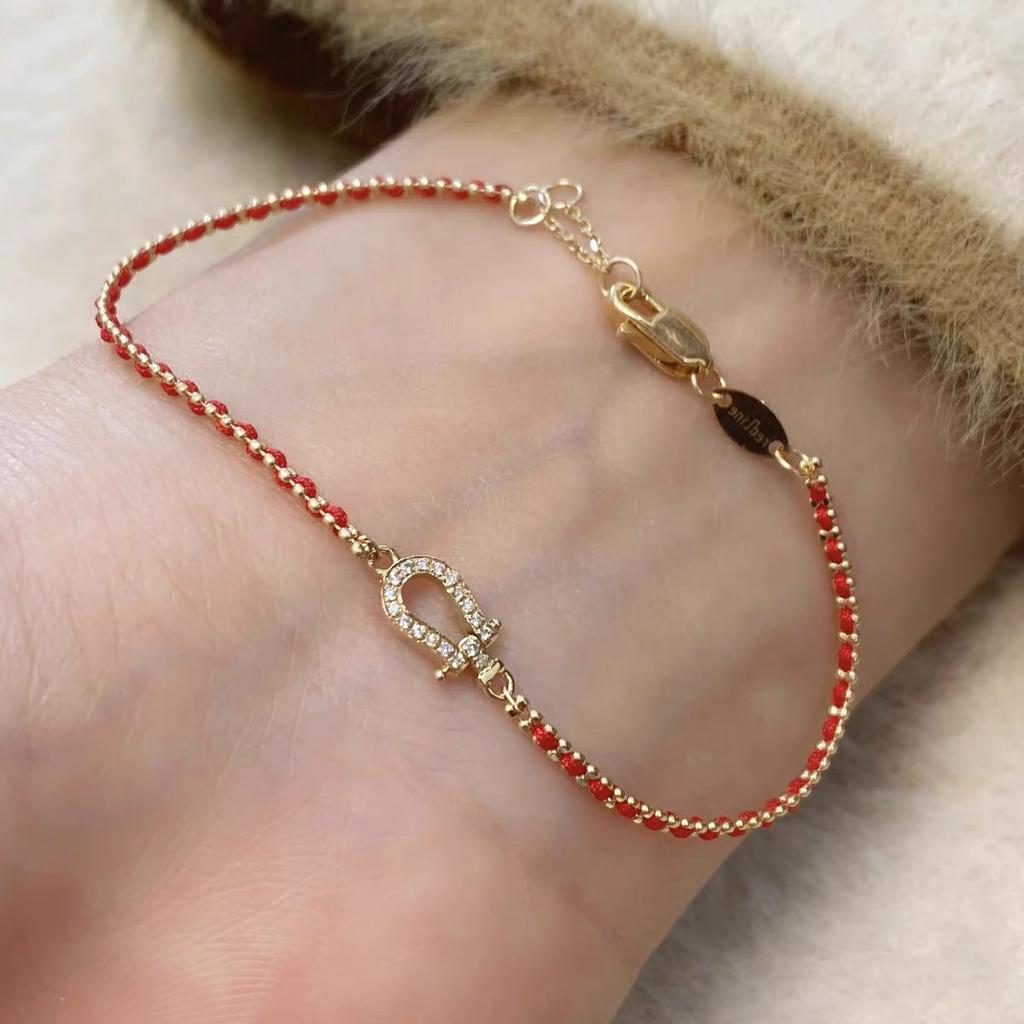 2026 Red Rope Plated 18k Rose Gold Horseshoe Buckle Bracelet Natal Year Horse Year Transfer Diamond-encrusted Woven Couple Hand Rope