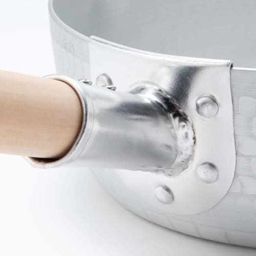 Endo Shoji Commercial Yukihira Pot, 21cm (Double-ended), Aluminum Body with Natural Wood Handle, AYK04021