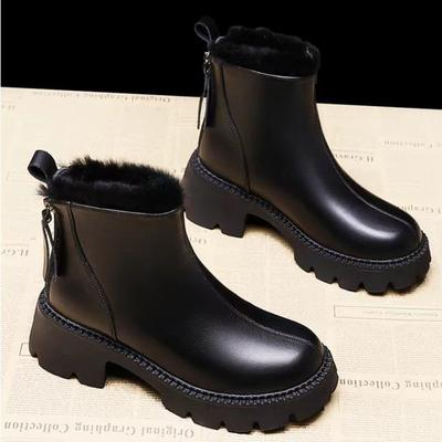 Fashion Boots Women's Soft Leather Boots Winter Plush Thickened Plush Shoes White and Black Fashion Boots Non-slip Women