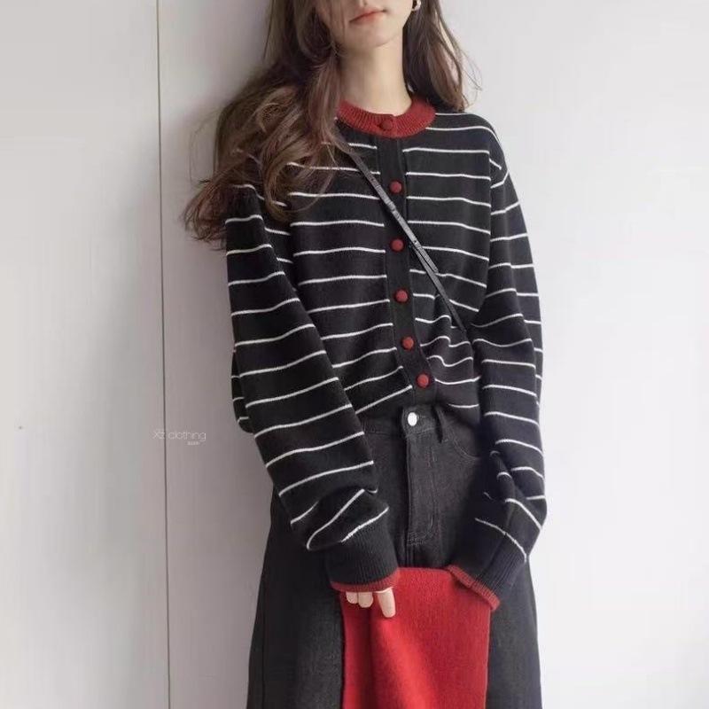 

Женский свободный свитер в контрастную полоску на осень и зиму, ретро джемпер с круглым вырезом, вязаный кардиган-жакет One size чёрный